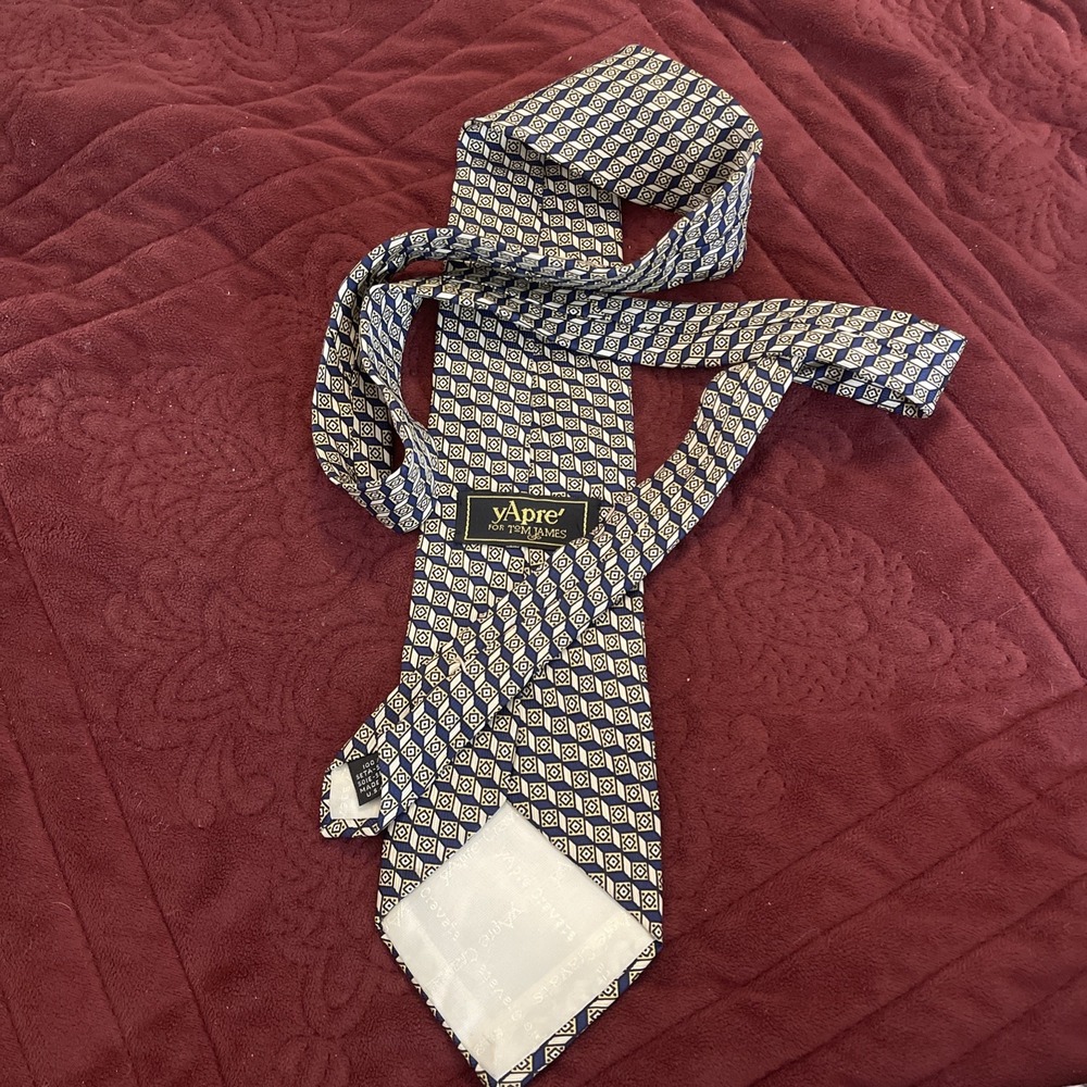Yapre' For Tom James Mens Neck Tie‎ 100% Silk Made In USA Geometric 3.75"wide